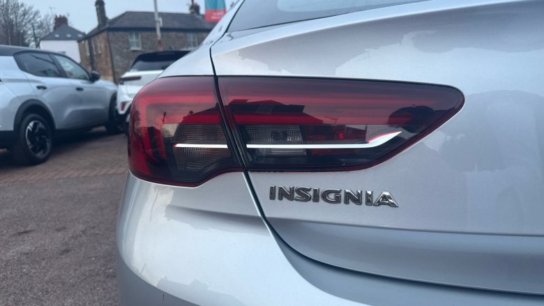 Vauxhall Insignia 1.6 Turbo D [136] Tech Line Nav 5dr Diesel Hatchback